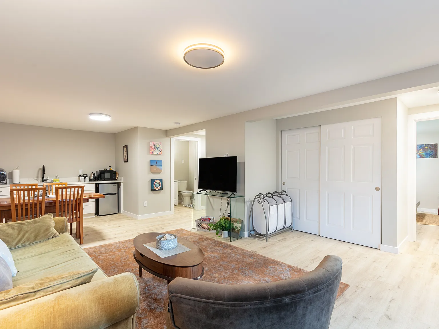 2 bed, 1200 sqft, $2,500 — Photo 4