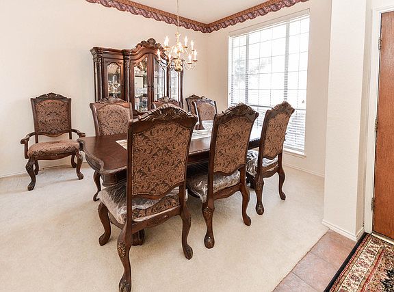 5th image of 3308 Bluegrass Dr