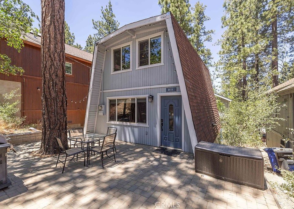 1st image of 1111 W Alta Vista Ave