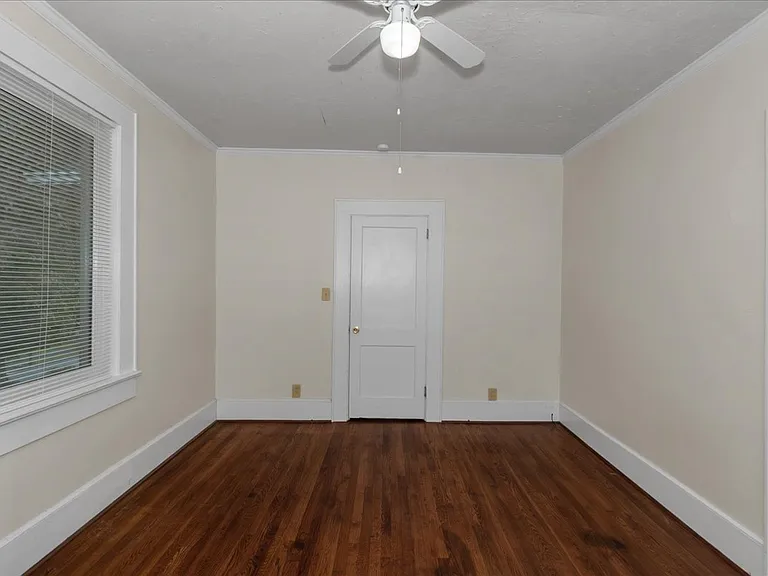 3160 Lake Ave — Photo 13
