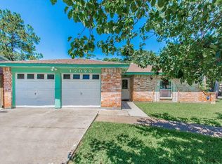 17023 Townes Rd, Friendswood, TX 77546