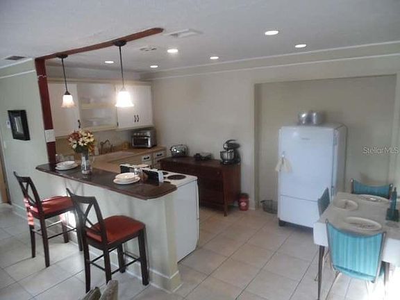 3rd image of 7215 Harwick Dr #A