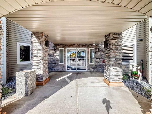 4th image of 2000 S Somervale Ct SW #217