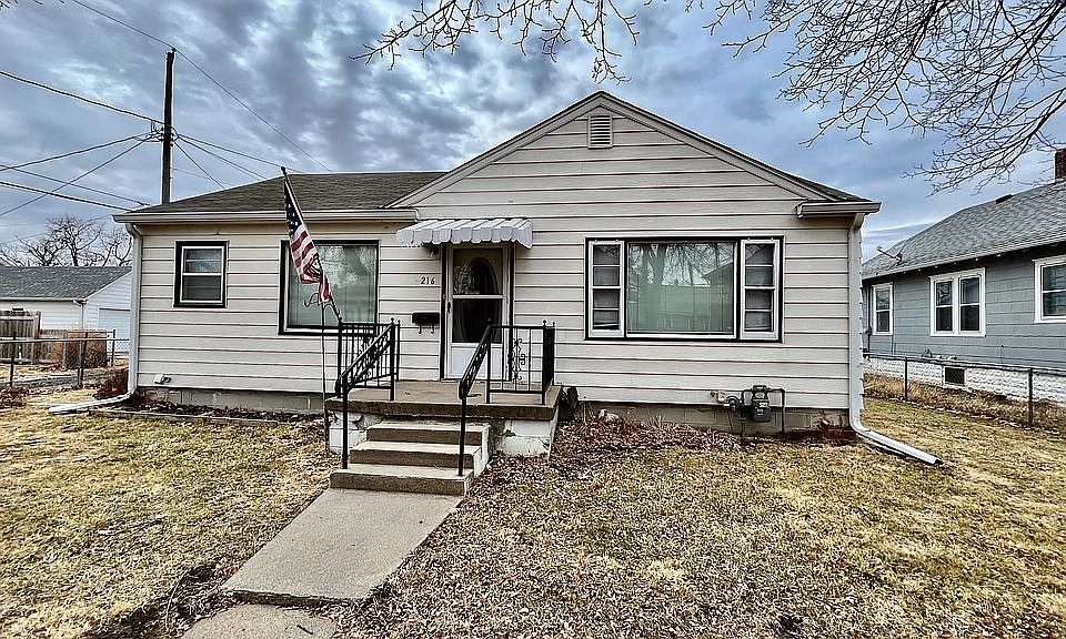 1st image of 216 N 30th St