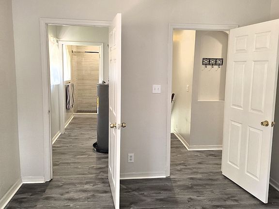 2nd image of 2258 Clifford St #B