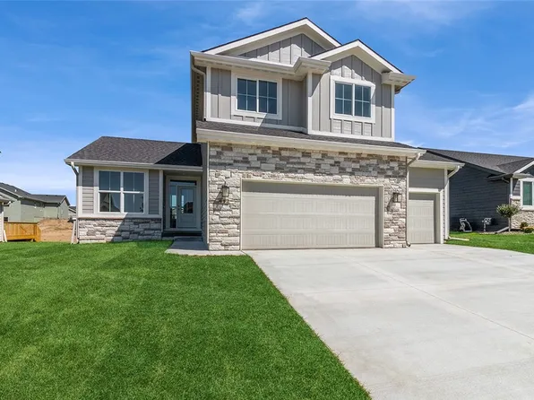 412 NE 55th St, Ankeny, IA 50021