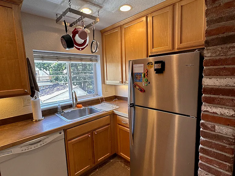 1656 N Franklin St #5 — Photo 7