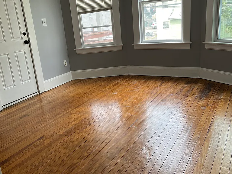 767 Brewster St — Photo 20