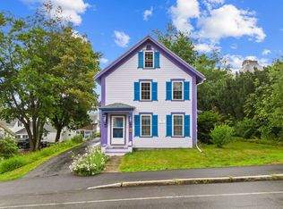 89 Main St, Pittsfield, NH 03263