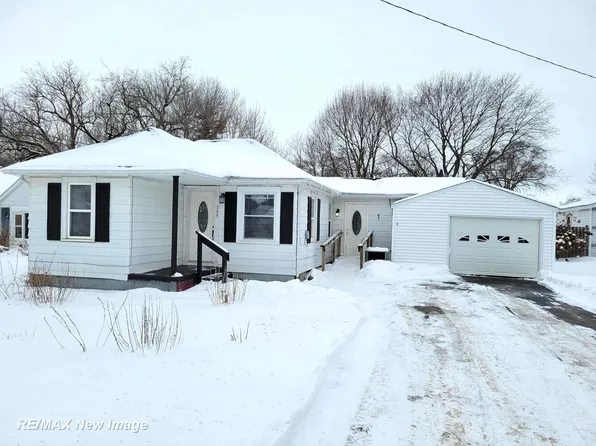 200 Adams Rd, Saginaw, MI 48609