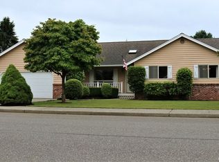 1060 Ridgeway Dr, Lynden, WA 98264