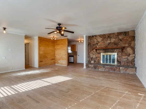 235 Redwood St, Mesquite, TX 75181