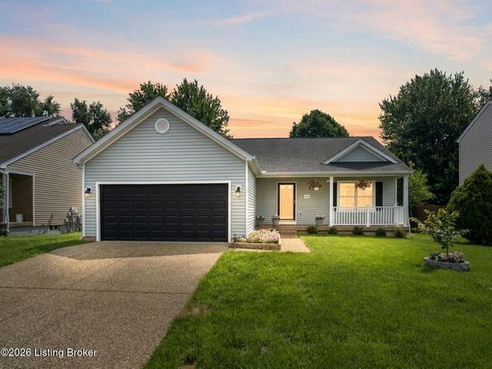 4517 Fallen Apple Ln, Louisville, KY 40218
