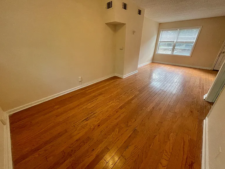 1663 Valley Ave — Photo 66