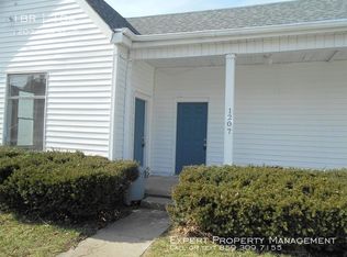 1207 High St #B, Paris, KY 40361