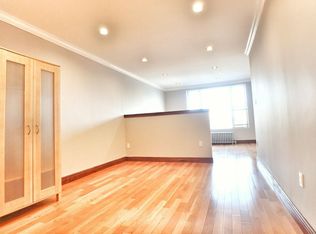 2822 47th St APT 2, Astoria, NY 11103