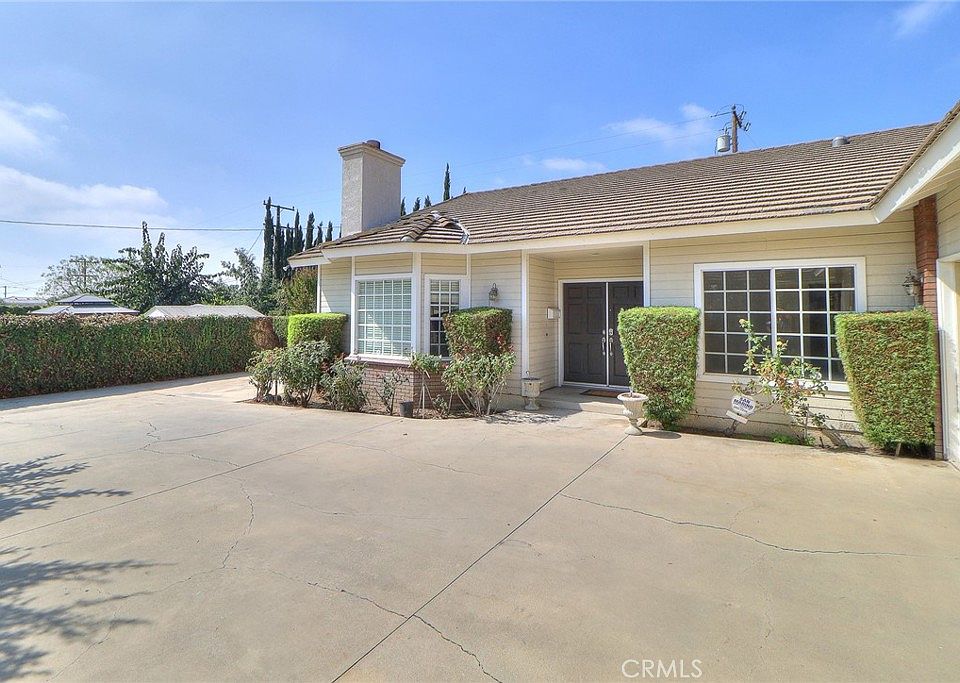 1st image of 4939 Doreen Ave