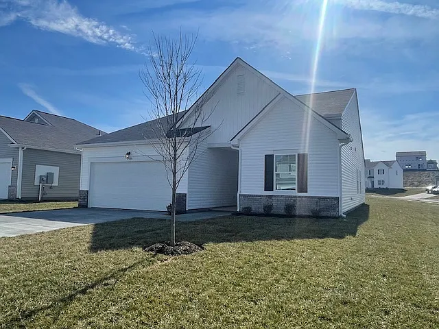 4 bed, 1820 sqft, $2,255 — Photo 2