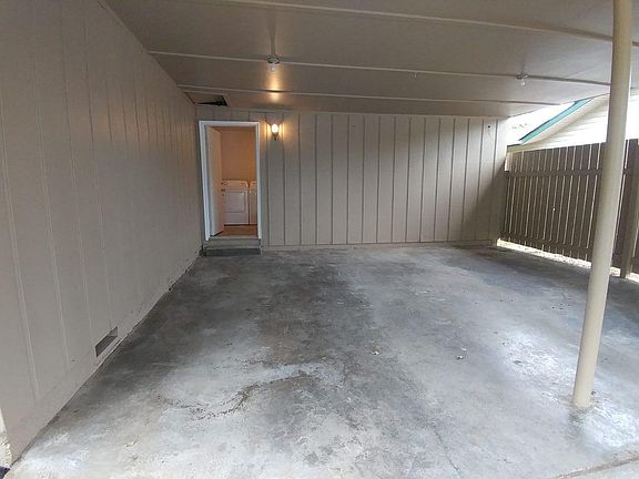 2nd image of 1439 Dearborn Ave #1439