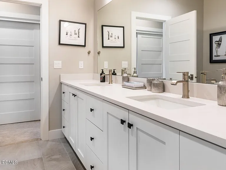 969 W Eland Cir #87 — Photo 31
