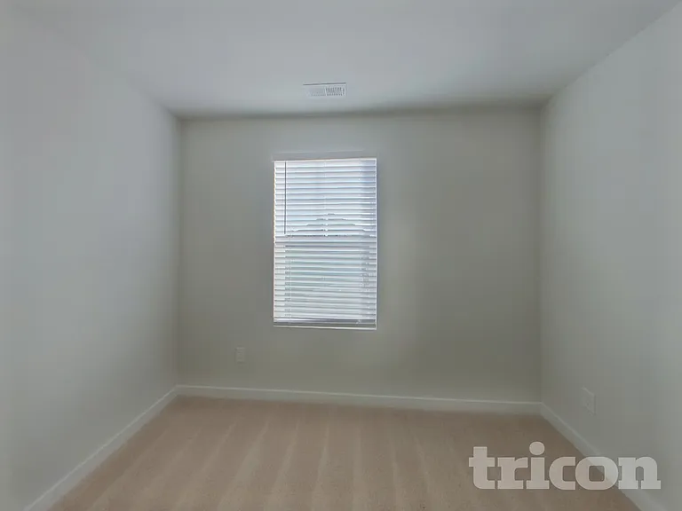604 Mountain View Dr — Photo 12