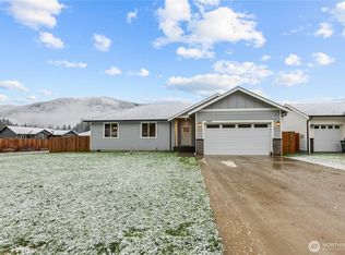 8233 Gold Run Drive, Maple Falls, WA 98266