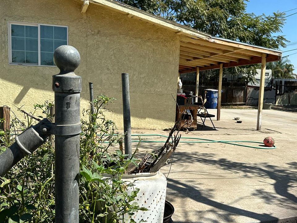 2nd image of 101 Kincaid St