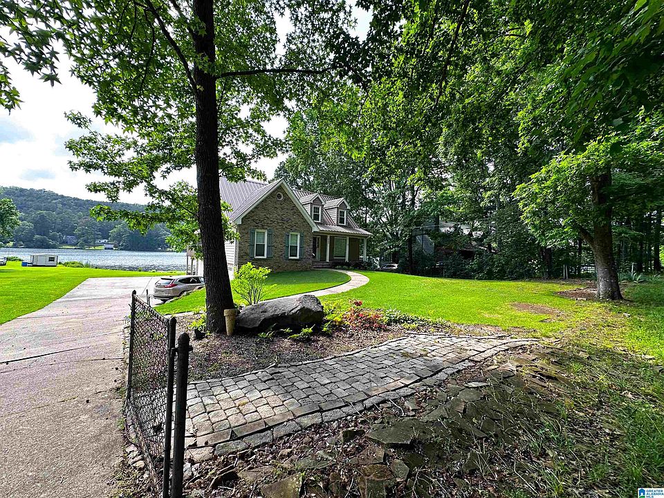 8390 Emerald Lake Dr E, Pinson, AL 35126 | Zillow