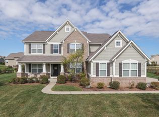 1218 Colinbrook Cir, Greenwood, IN 46143