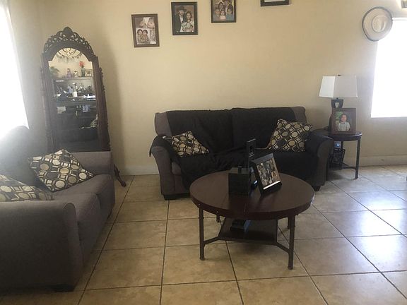 2nd image of 10469 Bouquet Ave