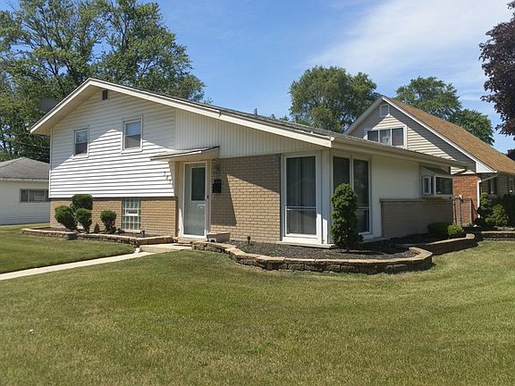 2nd image of 3831 168th St