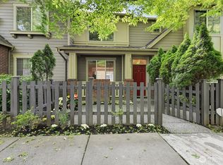 10715 Ross Rd UNIT C, Bothell, WA 98011
