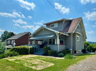 423 Rainbow Dr, New Kensington, PA 15068