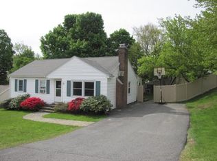 13 Farview Ave, Shrewsbury, MA 01545