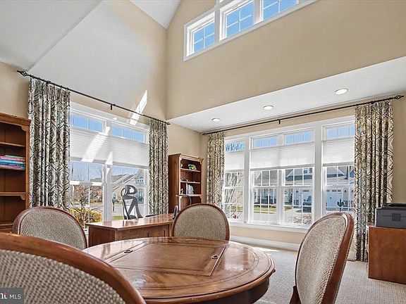 5th image of 1223 Calista Ln
