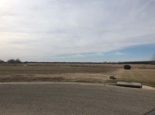 1218 Highland Ct, Wellington, KS 67152