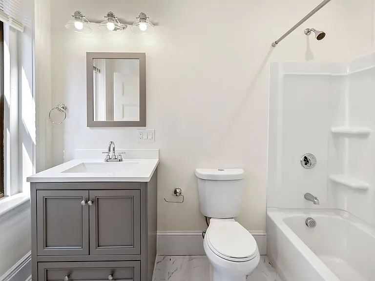 866 Huntington Ave #2 — Photo 7