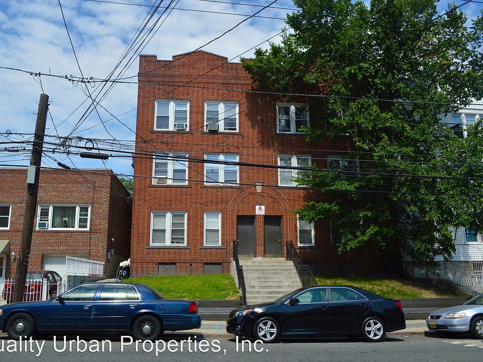 1st image of 170 Seaview Ave APT 6