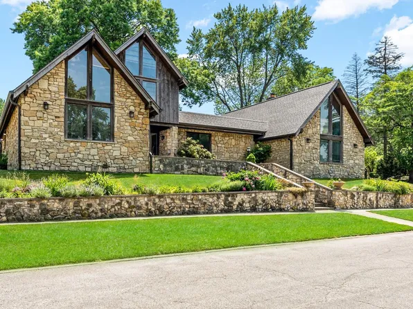 1720 Alta Vista Ave, Munster, IN 46321