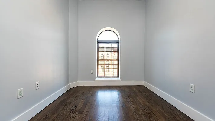 Rented by Nooklyn NYC LLC | media 16