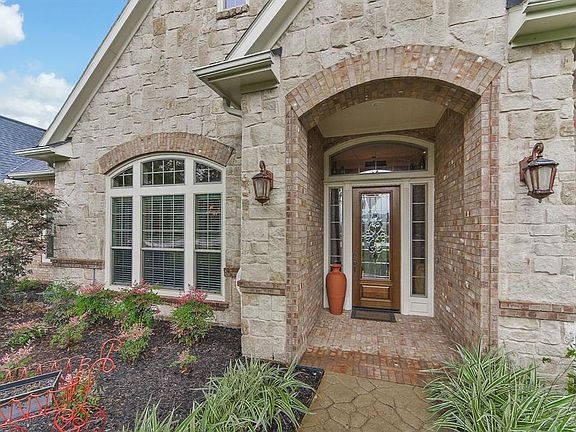 3rd image of 8926 Corbridge Dr
