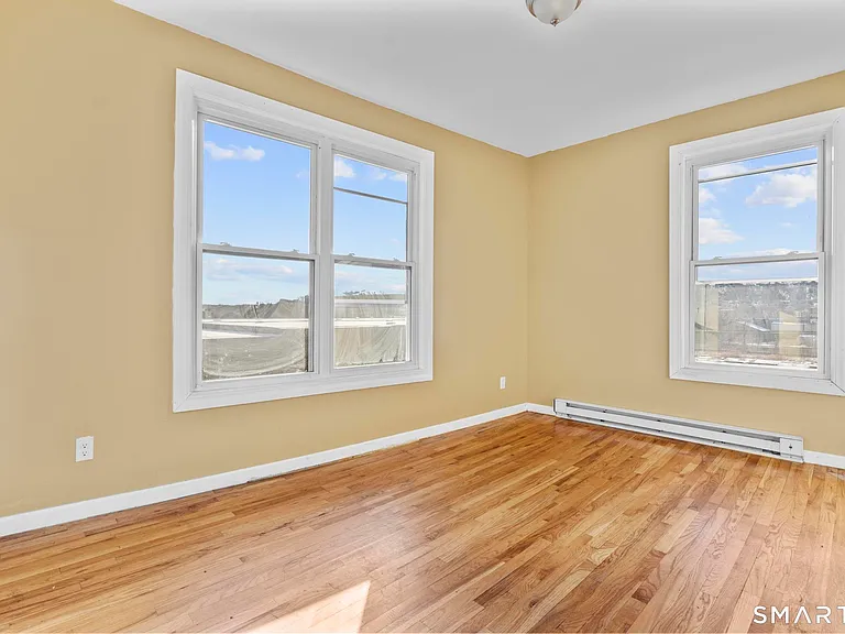 691 S Main St #3 — Photo 17