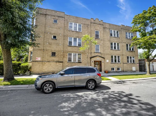 2437-2439 W Birchwood Ave #1W, Chicago, IL 60645