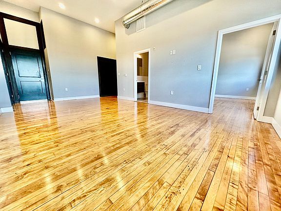5th image of 1519 S 17th St #2I5