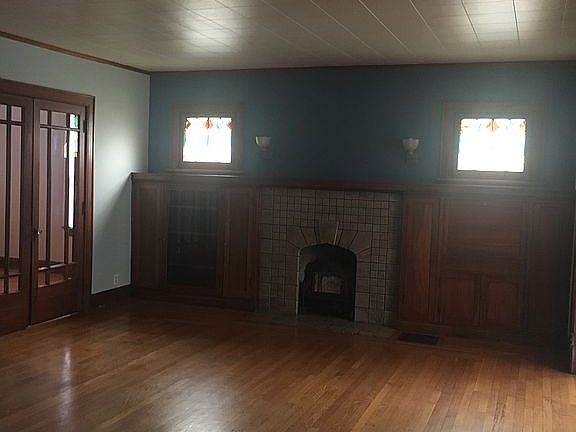2nd image of 5521 Carthage Ave