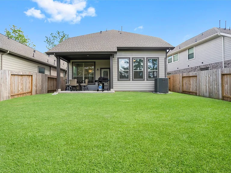 112 Sugar Peak Ct — Photo 4