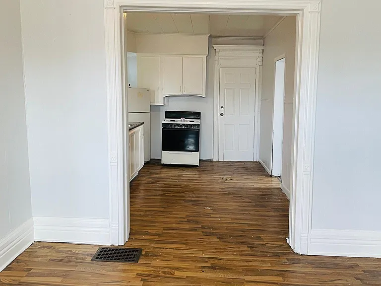 327 Hampshire St #1 — Photo 11