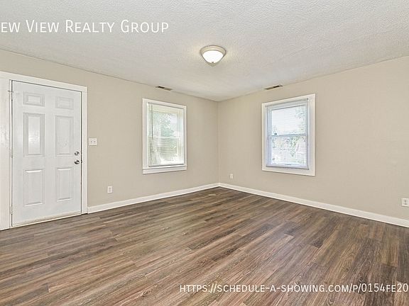 2nd image of 3516 Jonquil St