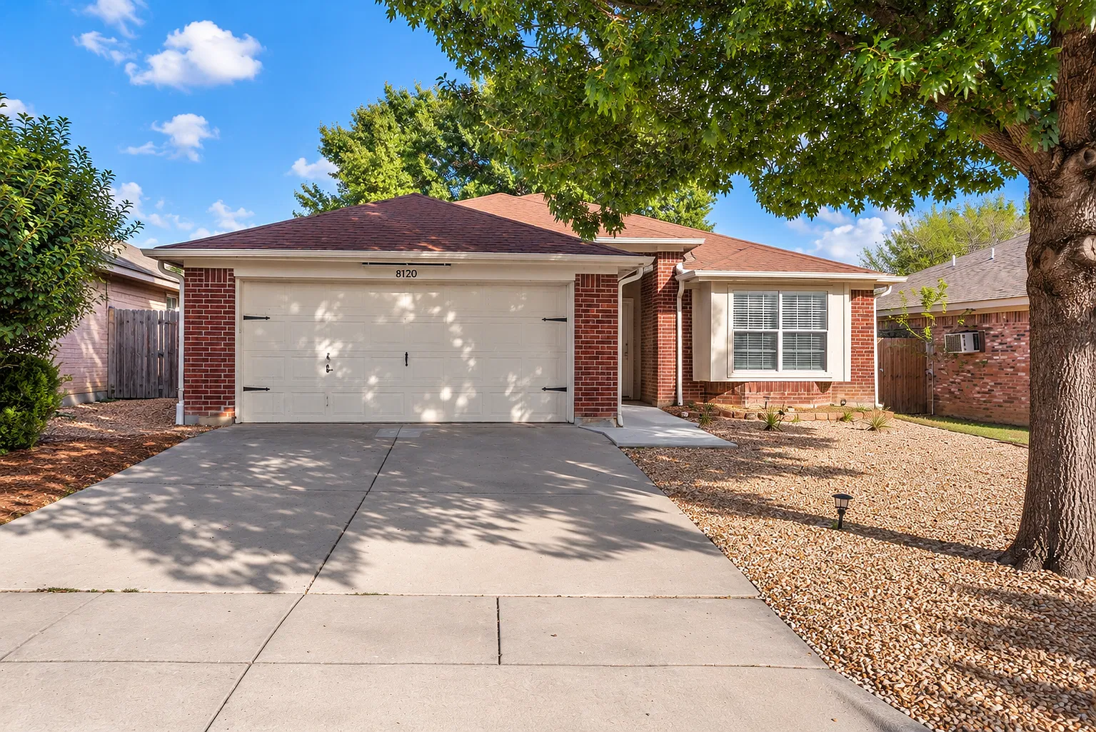 3 bed, 1441 sqft, $1,995 — Photo 1