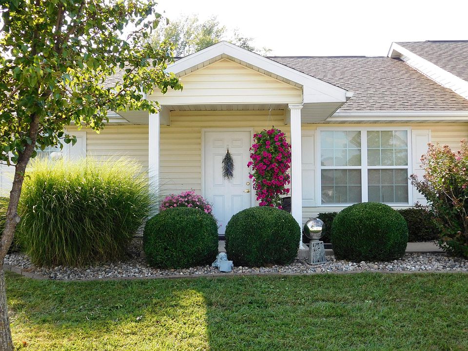 1st image of 11105 Lake Hamilton Ln #A